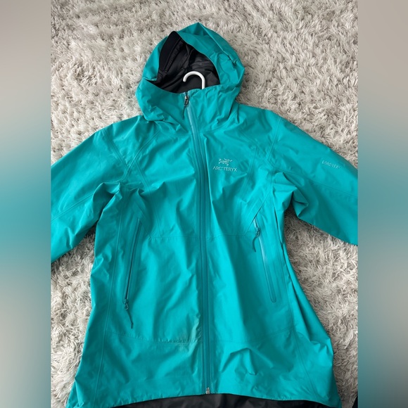 Arc'teryx Women’s Rain Shell - Picture 1 of 7